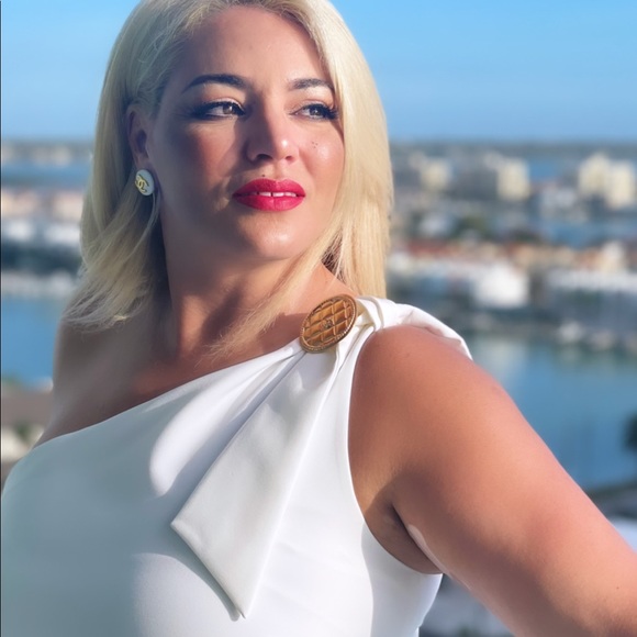 Meet your Posher, Malika - Picture 7 of 17